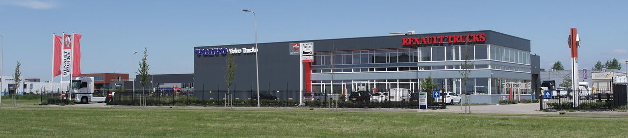 Used Truck Center B.V. - Грузовики RENAULT D Wide 280 - Коробка передач: автоматическая undefined: фото 2