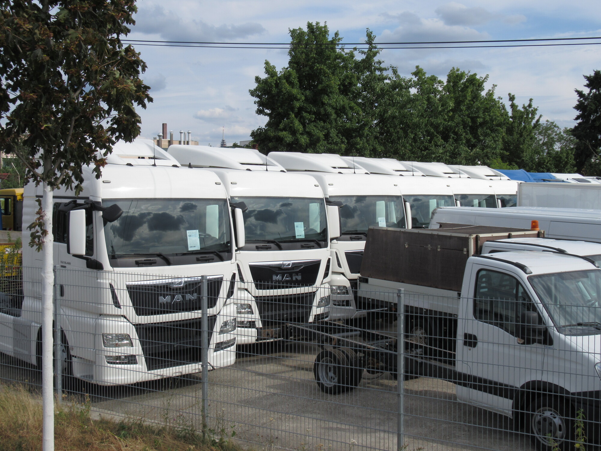 AutoStratis - Фургоны undefined: фото 1