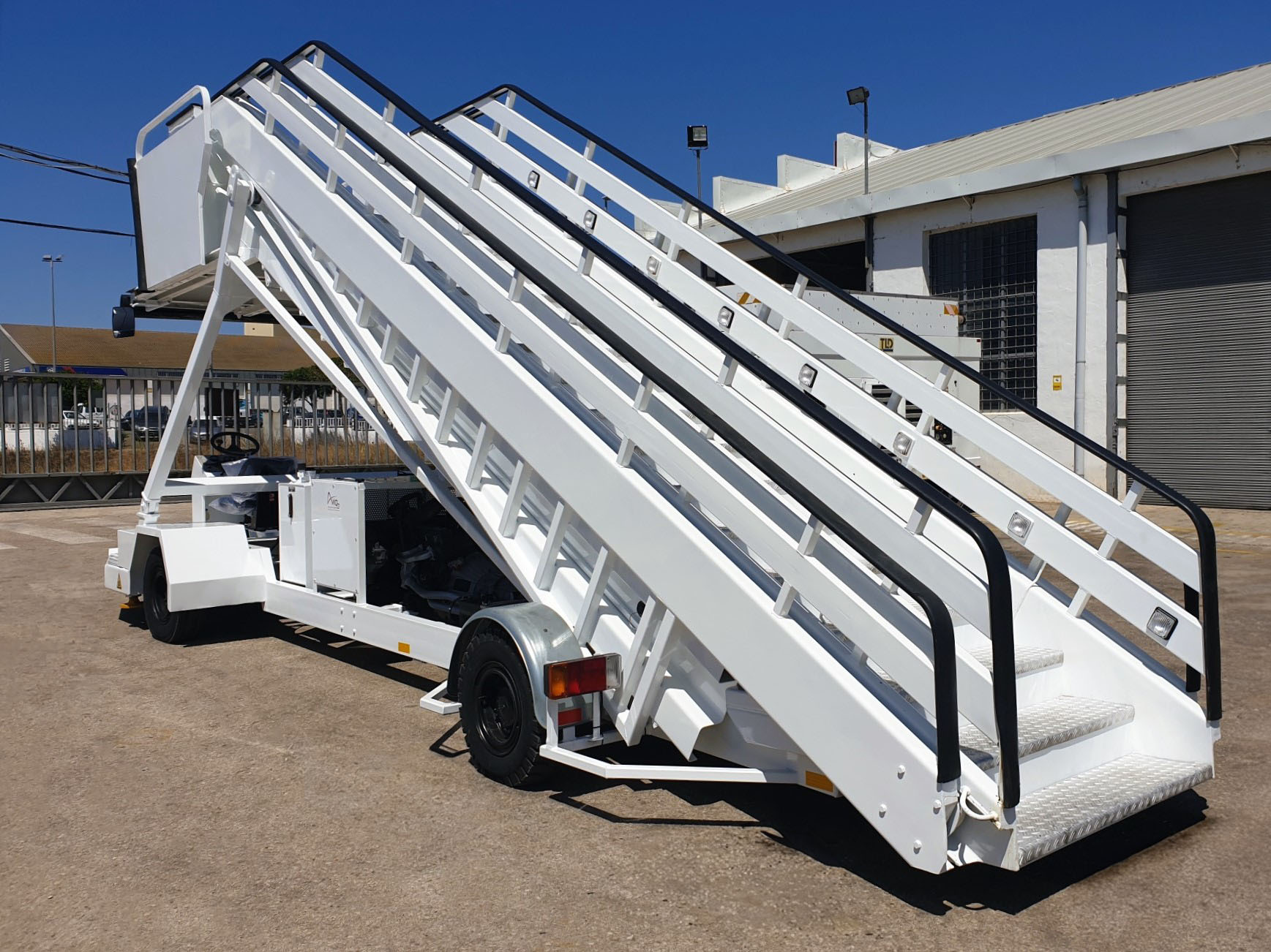 AVIACO GSE - Аэродромная техника CHARLATTE - дизель undefined: фото 16