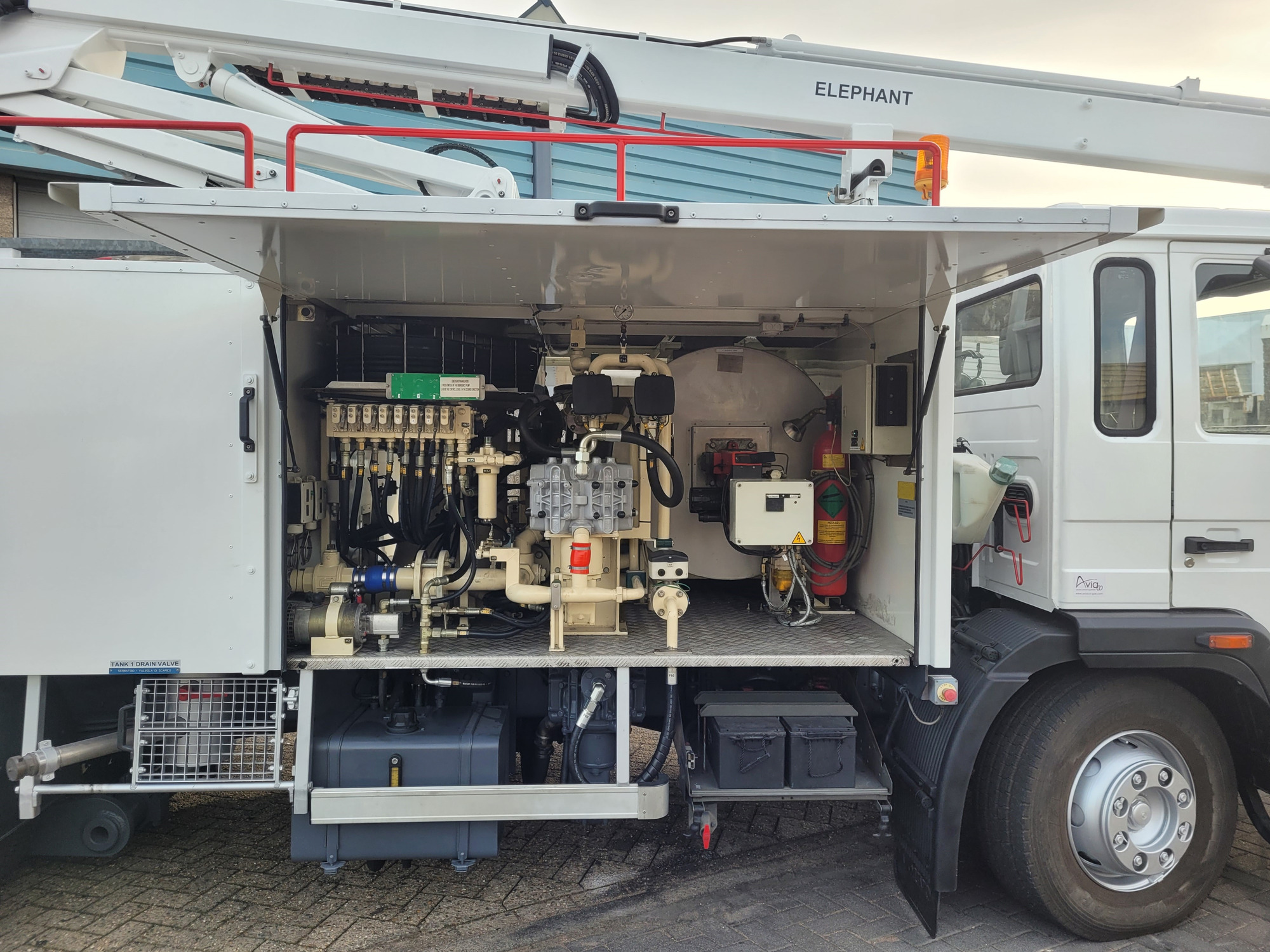 AVIACO GSE - Аэродромная техника CHARLATTE - дизель undefined: фото 15