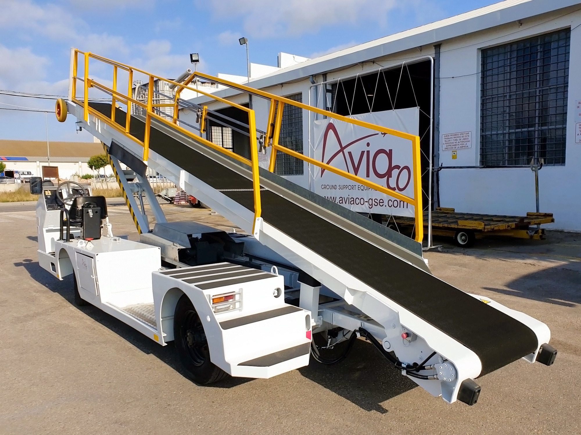 AVIACO GSE - Аэродромная техника CHARLATTE - дизель undefined: фото 2