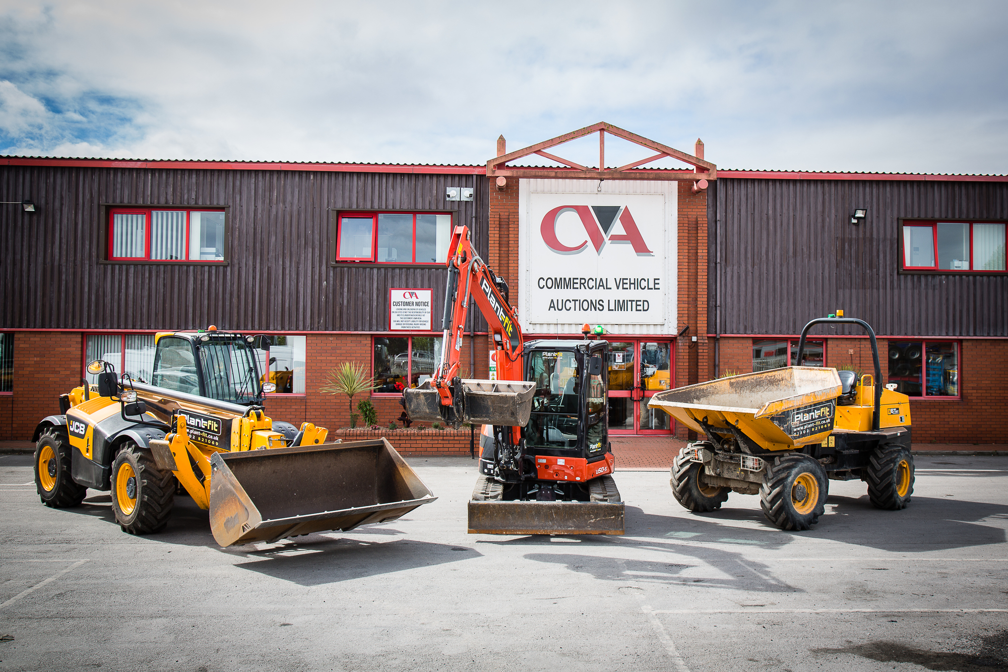 COMMERCIAL VEHICLE AUCTIONS LIMITED - Тягачи MERCEDES-BENZ undefined: фото 3