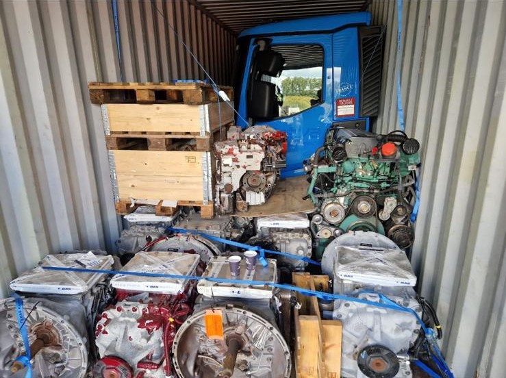 BAS PARTS & TYRES B.V. - Запчасти BRIDGESTONE undefined: фото 9