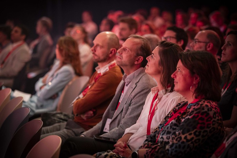 Auto Henze - Грузовики - 4х2, дизель, Коробка передач: автоматическая, Кондиционер undefined: фото 5