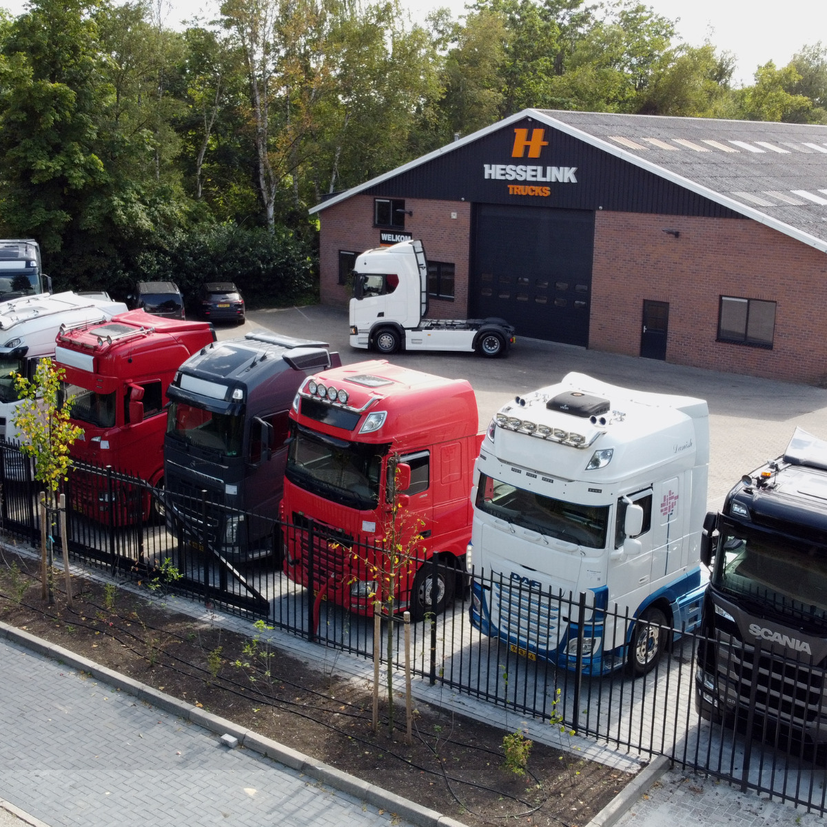 Hesselink Trucks B.V. - Грузовики undefined: фото 8