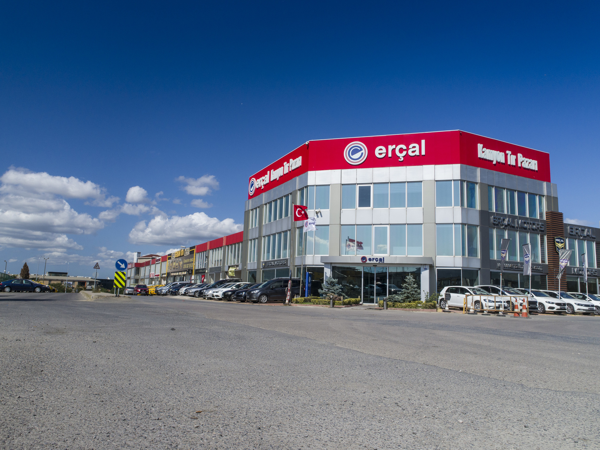 ERCAL TRUCKS - Строительная техника undefined: фото 5