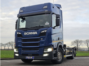 Грузовик-контейнеровоз/ Сменный кузов SCANIA R 410