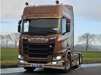 Тягач SCANIA R 580