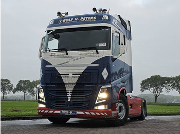 Тягач VOLVO FH 500
