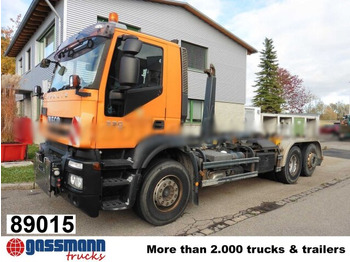 : фото в шапке страницы