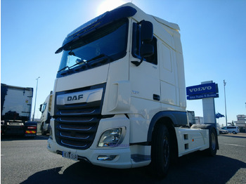 Тягач DAF XF 95 530