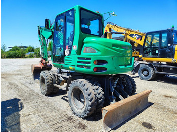 : фото в шапке страницы
