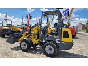 Колёсный погрузчик WACKER