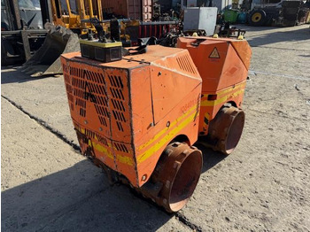 Каток тротуарный AMMANN