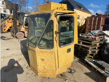 Кабина и интерьер CATERPILLAR