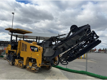 Дорожная фреза CATERPILLAR