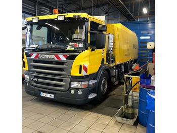 Подметально-уборочная машина JOHNSTON