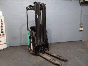 Штабелер CATERPILLAR