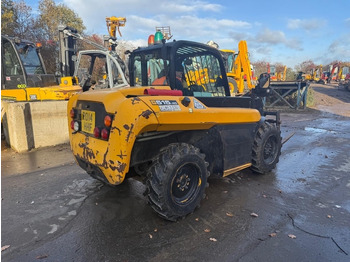 Телескопический погрузчик JCB 515-40: фото 3