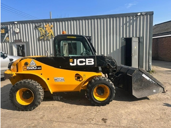 Телескопический погрузчик JCB