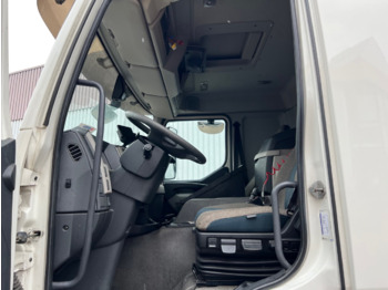 Фото интерьера 1: Рефрижератор FE 280 4x2 FE 280 4x2, Stickstoffkühler/Nitrogen-Freezer/LBW MBB Фото интерьера 1: Рефрижератор FE 280 4x2 FE 280 4x2, Stickstoffkühler/Nitrogen-Freezer/LBW MBB