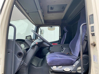 Фото интерьера 1: Рефрижератор Mercedes-Benz Atego 1323 L 4x2 Atego 1323 L 4x2 Kühlkoffer, Carrier, Trennwand, LBW Фото интерьера 1: Рефрижератор Mercedes-Benz Atego 1323 L 4x2 Atego 1323 L 4x2 Kühlkoffer, Carrier, Trennwand, LBW