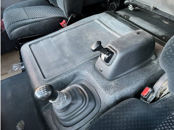 Тентованный грузовик Mercedes-Benz Atego 822 4x2 Atego 822 4x2, Doka mit Kombisitzbank: фото 3 Тентованный грузовик Mercedes-Benz Atego 822 4x2 Atego 822 4x2, Doka mit Kombisitzbank: фото 3