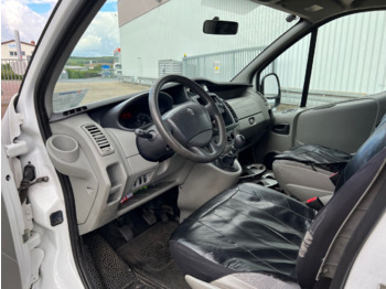 Машина скорой помощи Renault Trafik 2.0 dCi115 4x2 Trafik 2.0 dCi115 4x2, Krankentransporter: фото 5 Машина скорой помощи Renault Trafik 2.0 dCi115 4x2 Trafik 2.0 dCi115 4x2, Krankentransporter: фото 5