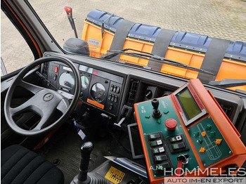 Подметально-уборочная машина Overaasen RS 200: фото 3 Подметально-уборочная машина Overaasen RS 200: фото 3