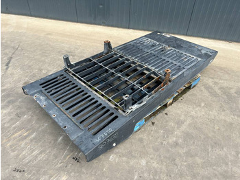 Кабина и интерьер CATERPILLAR