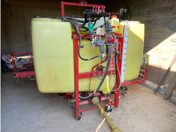 Навесной опрыскиватель RAU