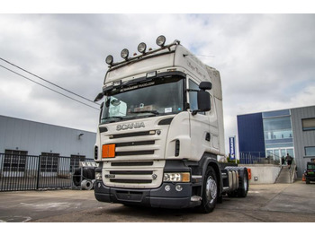 : фото в шапке страницы