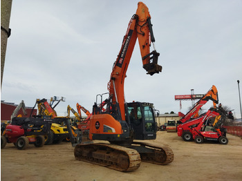Гусеничный экскаватор DOOSAN DX235LCR