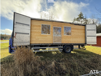 Грузовик с закрытым кузовом VOLVO FM9