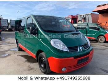 Пассажирский фургон RENAULT Trafic