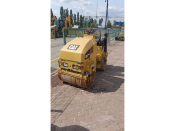 Каток CATERPILLAR