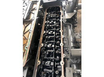 : фото в шапке страницы