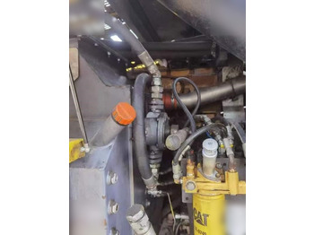 Буровая машина 2011 ATLAS COPCO ROC L8-30: фото 2 Буровая машина 2011 ATLAS COPCO ROC L8-30: фото 2