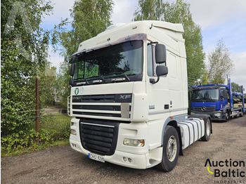 Тягач DAF XF 105 460