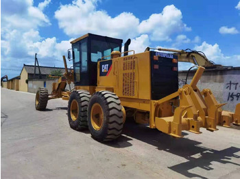 Грейдер CATERPILLAR 140G