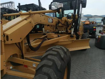 Грейдер CATERPILLAR 140G