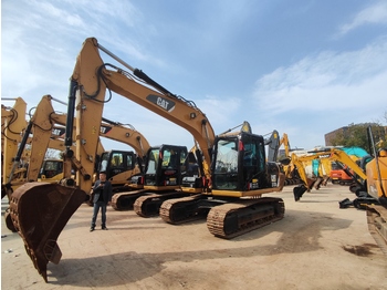 Гусеничный экскаватор CATERPILLAR 313D