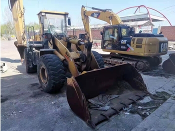 Колёсный погрузчик SEM