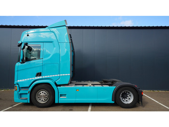 Тягач SCANIA R 450