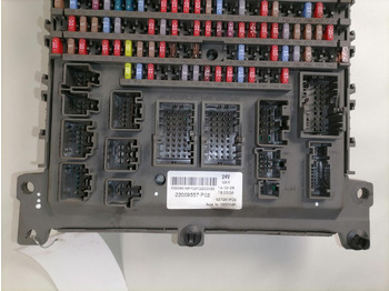 Предохранитель для Грузовиков Volvo Central electric unit 22009557: фото 5