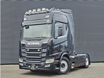 Тягач SCANIA R 580