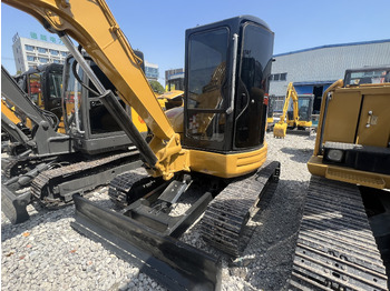 Мини-экскаватор CATERPILLAR 304CR: фото 4 Мини-экскаватор CATERPILLAR 304CR: фото 4
