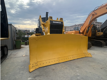 Бульдозер SHANTUI