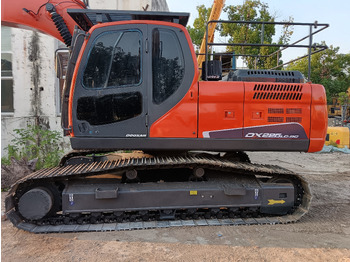 Гусеничный экскаватор DOOSAN DX225LC-9C