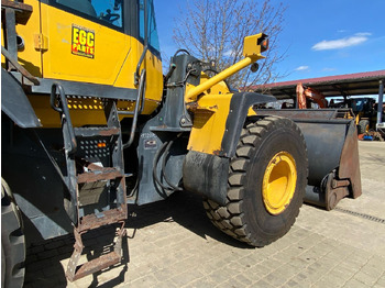 Колёсный погрузчик Komatsu WA 380: фото 4